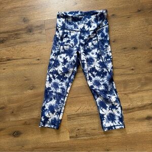 GAP Navy and White Tie-Dye Capri Leggings
